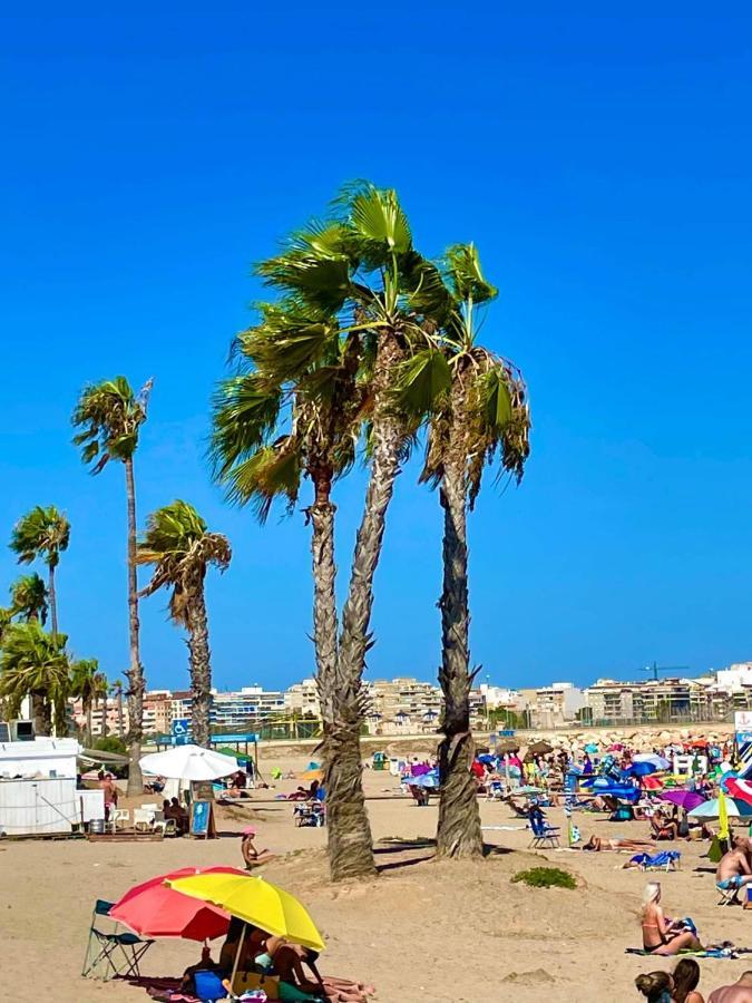 Apartament Alexandro'S Daire Torrevieja Dış mekan fotoğraf