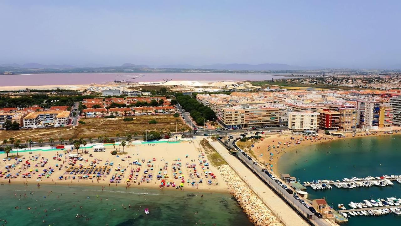 Apartament Alexandro'S Daire Torrevieja Dış mekan fotoğraf