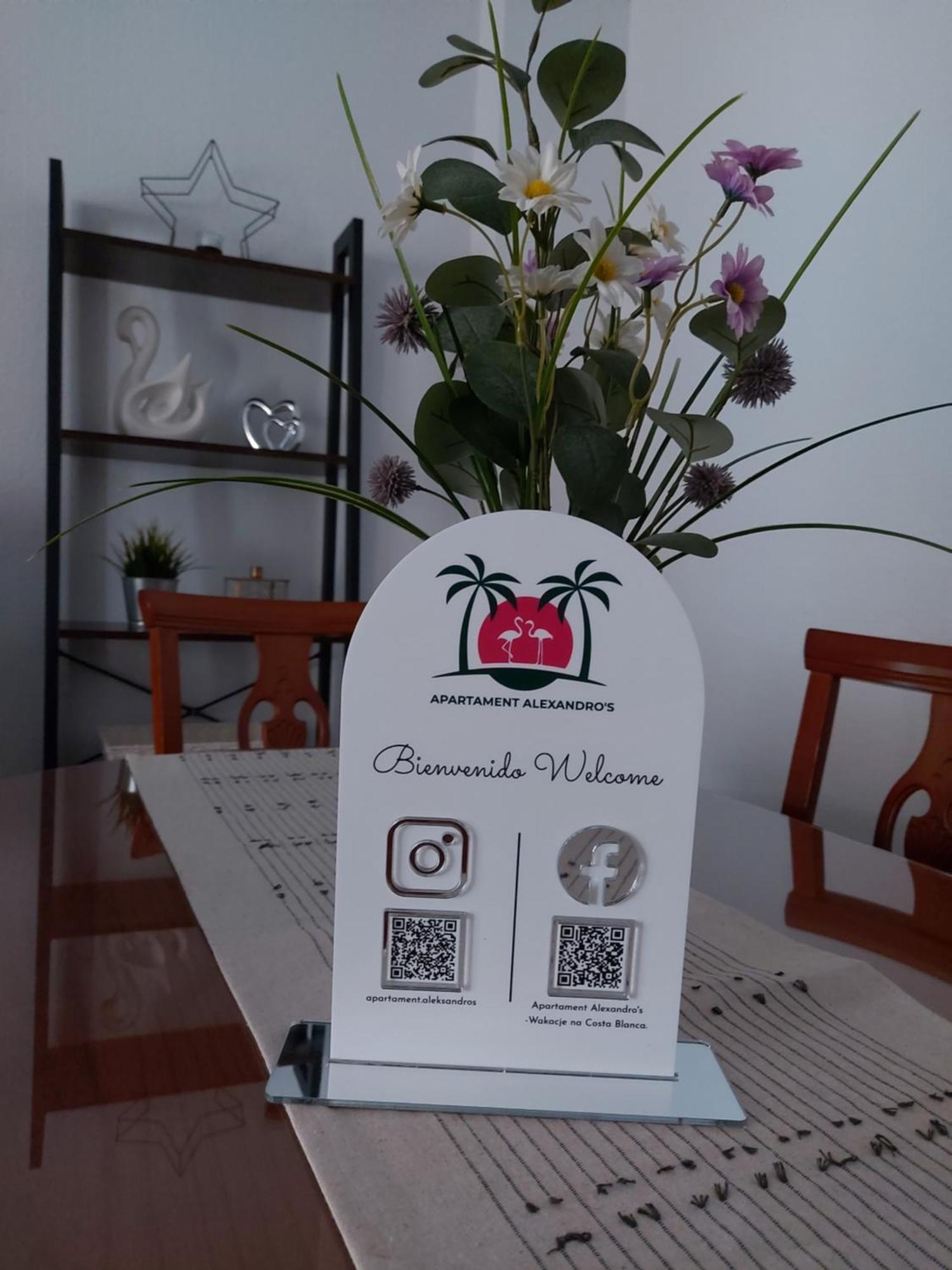 Apartament Alexandro'S Daire Torrevieja Dış mekan fotoğraf